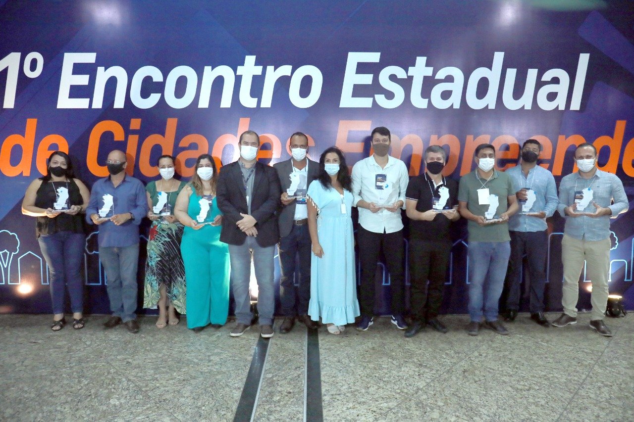 Os trof&eacute;us do Empreendedora ainda foram entregues aos gestores da Regi&atilde;o Norte do estado.